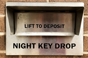 Drop-off box | Discovery Automotive