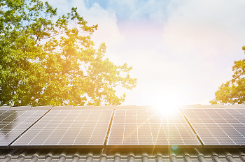 Solars on a roof | Discovery Automotive
